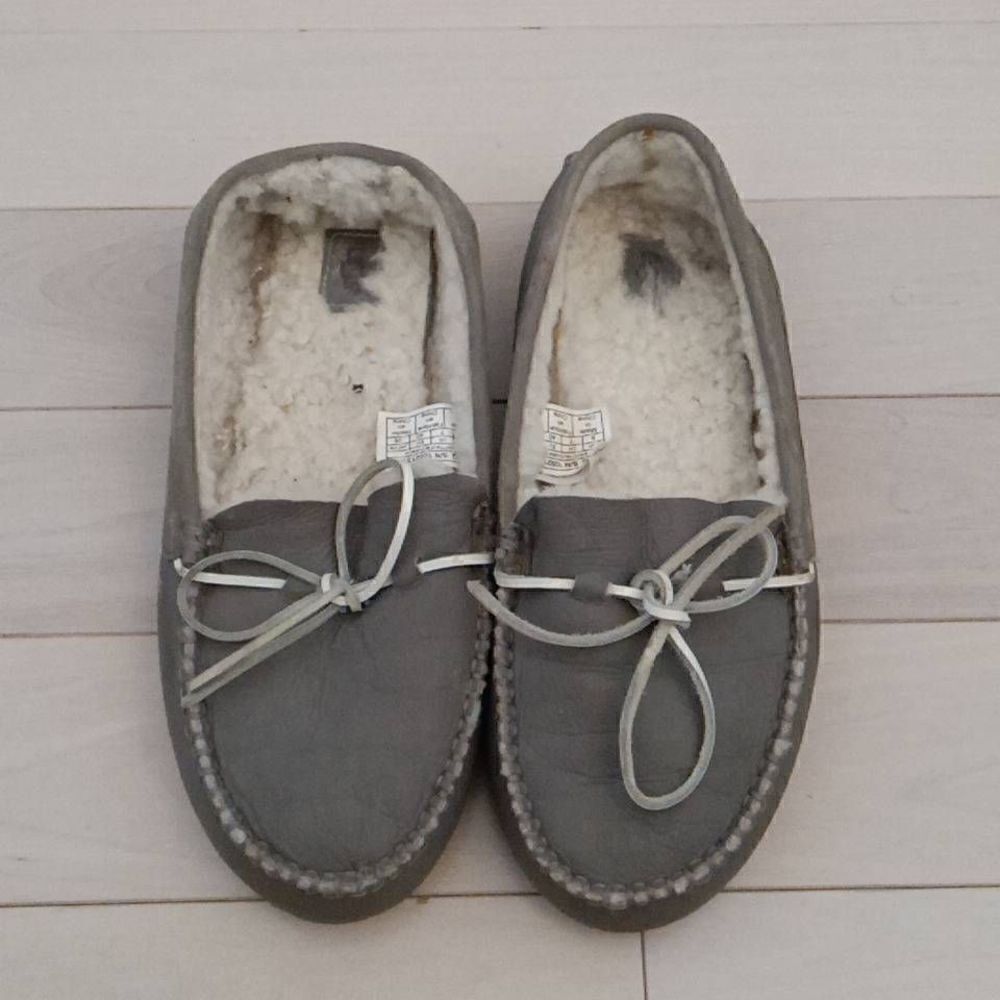 UGG Women's S/N 1092131 Sheepskin Deluxe Seal Loafer Flats Gray Size 9